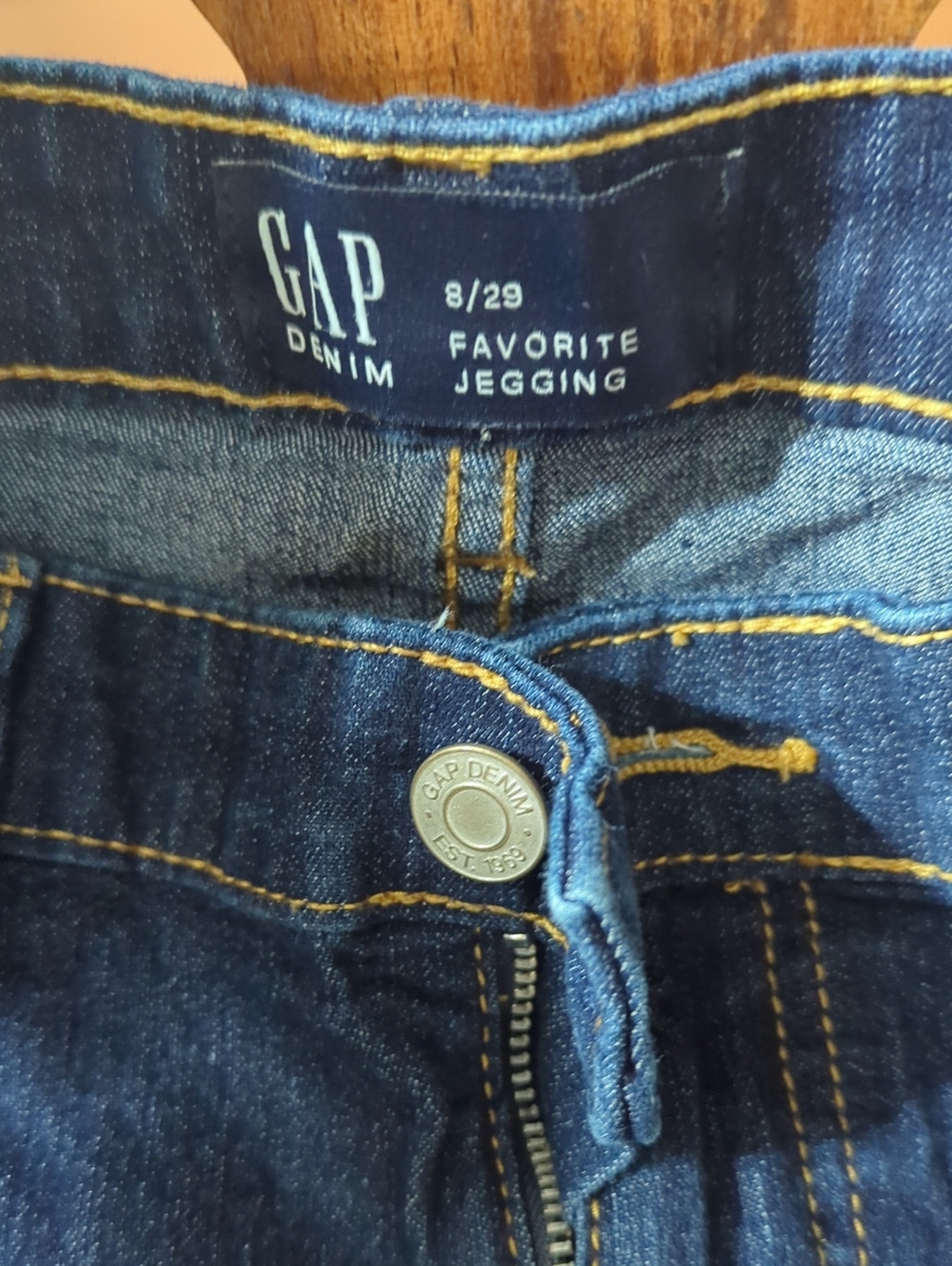 GAP Women’s Dark Blue Skinny Jeggings